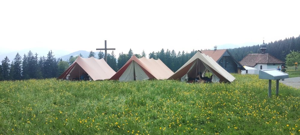 Ein Bild der Zelte im PfiLa